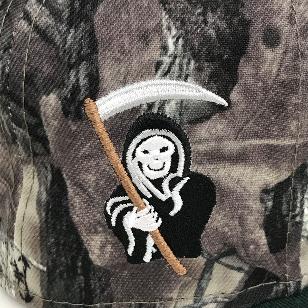 Supreme×New Era Reaper S Logo New Era ’Truetimber HTC Fall Camo’キャップ 古着・中古-7枚目のアイテム画像