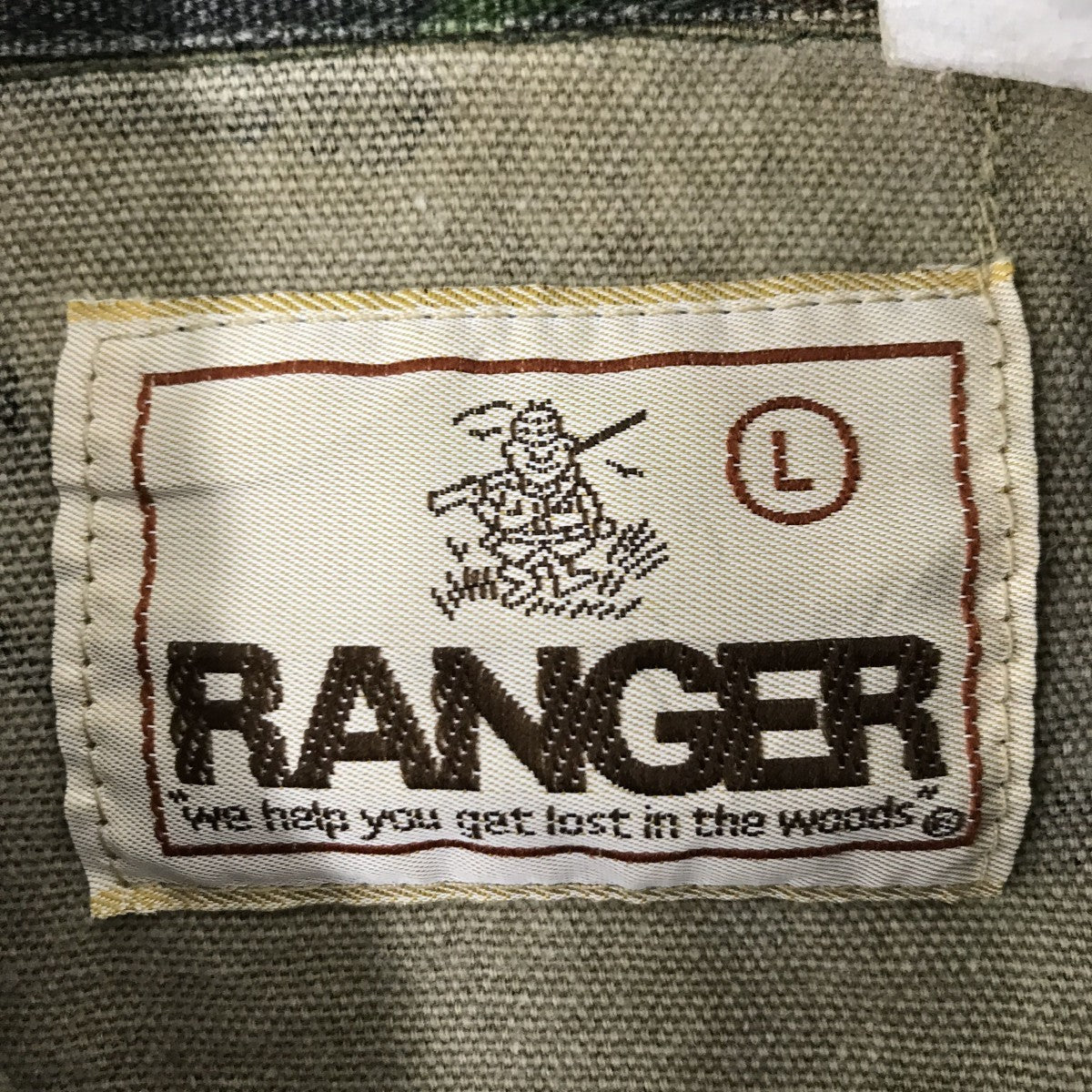 カモフラージュ柄ハンティングジャケット