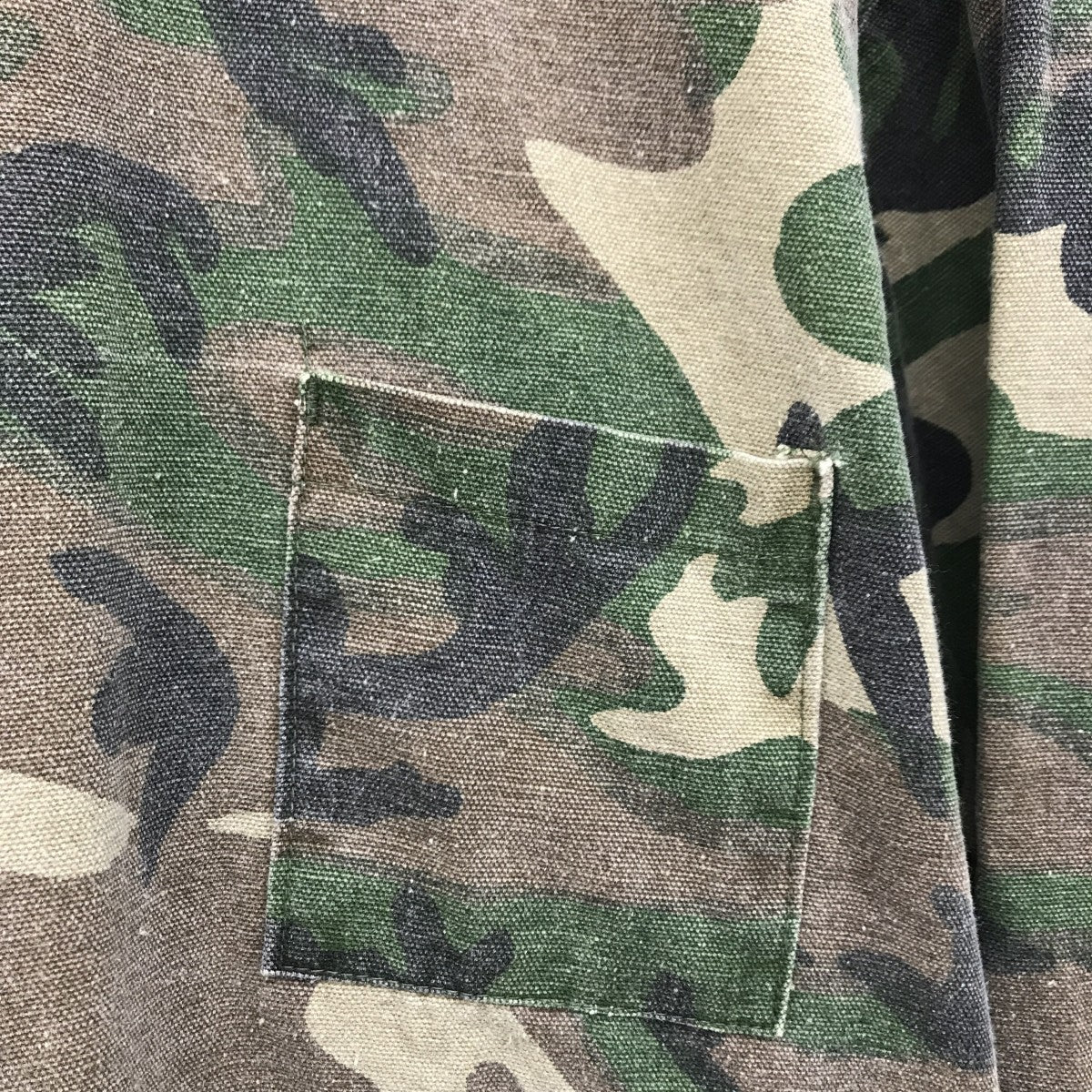 カモフラージュ柄ハンティングジャケット