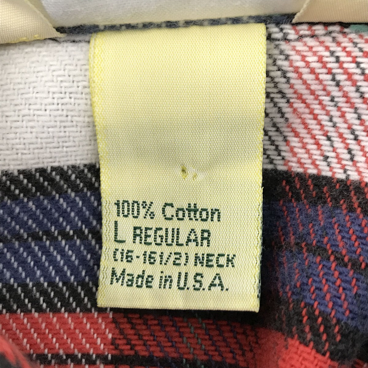 チェックシャツ