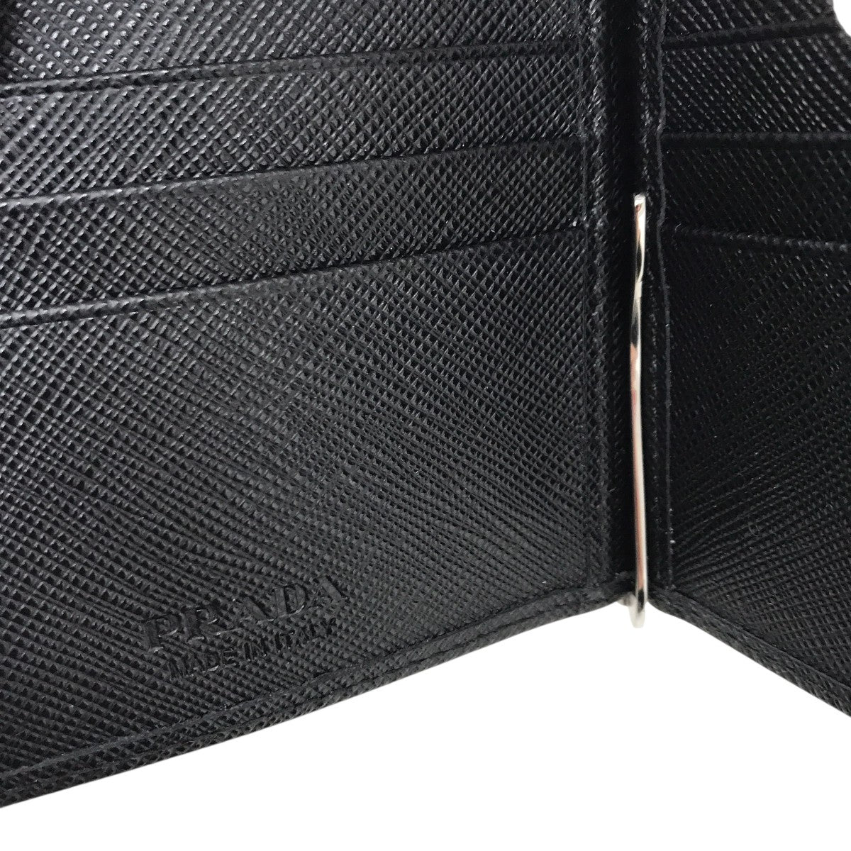 マネークリップ付きサファーノトライアングル2つ折り財布2MN077 QHH F