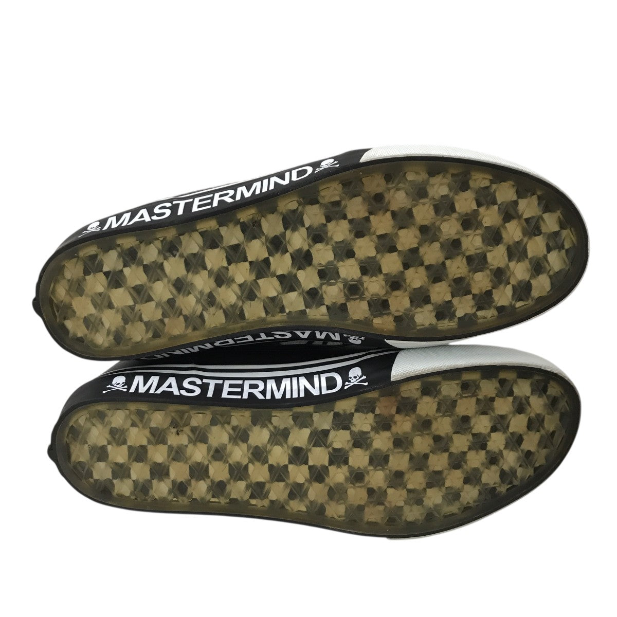 ×MASTERMINDスニーカー570412-0001