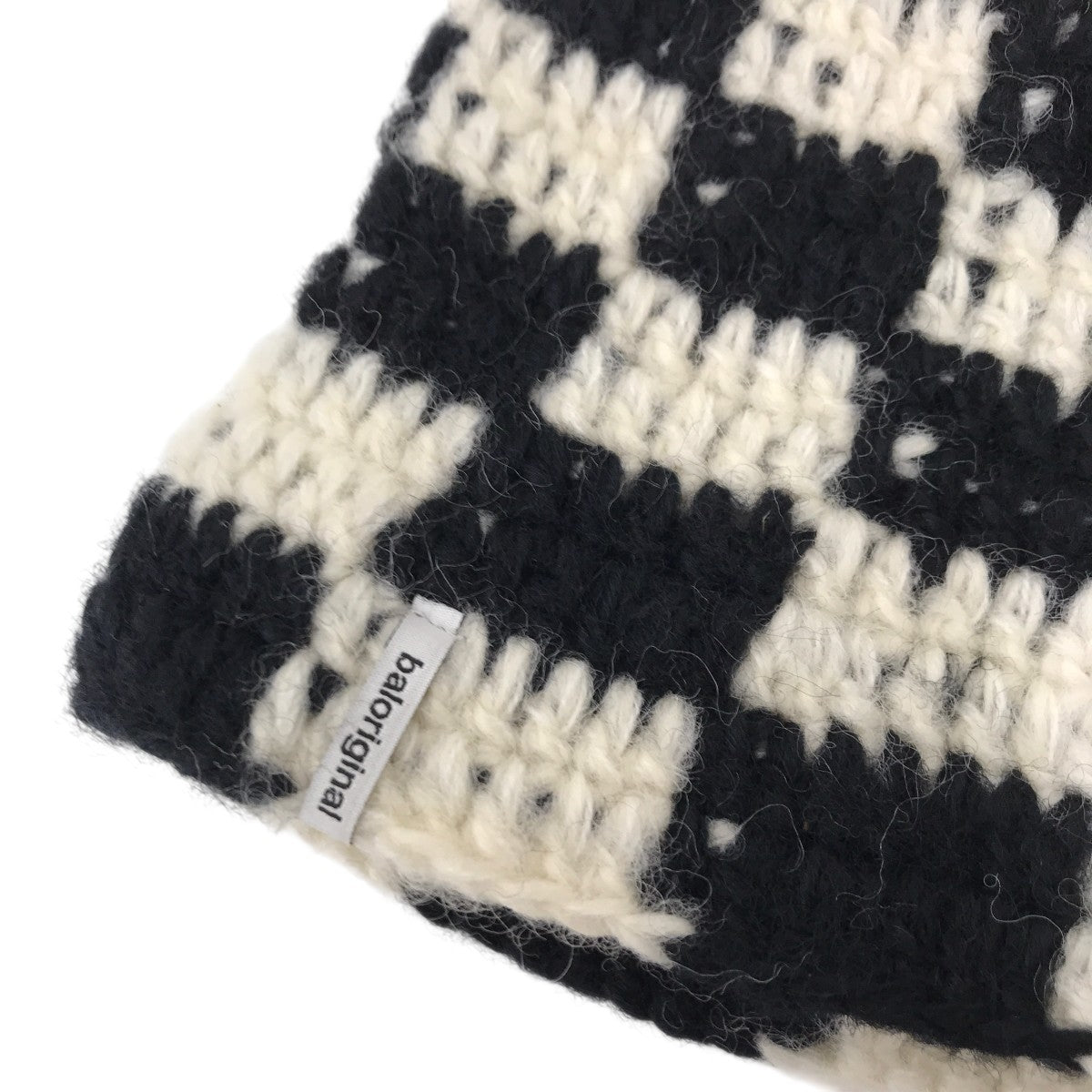 CHECKERED HAND KNIT BUCKET HATハット