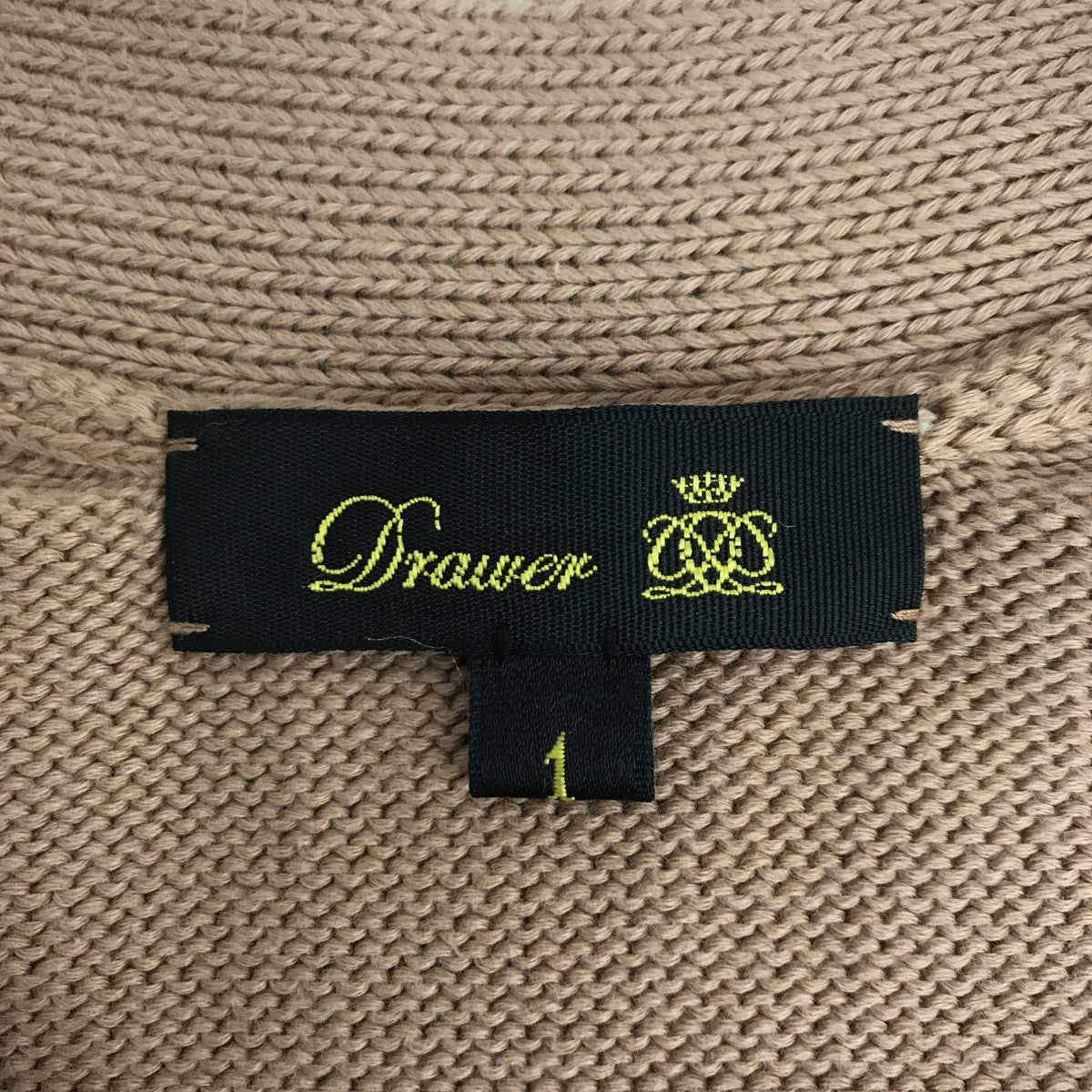 美品✨ ドゥロワー 7Gコットン天竺Vネック カーディガン S ロゴマーク Drawer(ドゥロワー) 7Gコットン天竺Vネックカーディガン6515-199-0428