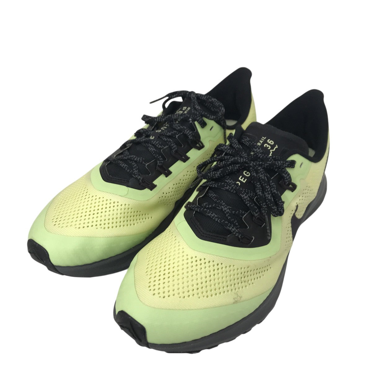 NIKE Air Zoom Pegasus 36 Trail Luminous GreenスニーカーAR5677-300 古着・中古-1枚目のアイテム画像