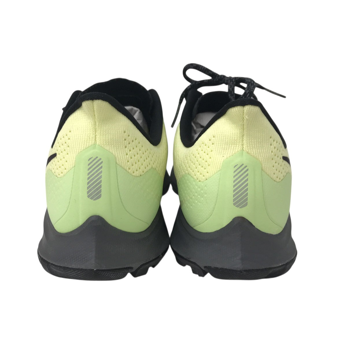 NIKE Air Zoom Pegasus 36 Trail Luminous GreenスニーカーAR5677-300 古着・中古-3枚目のアイテム画像