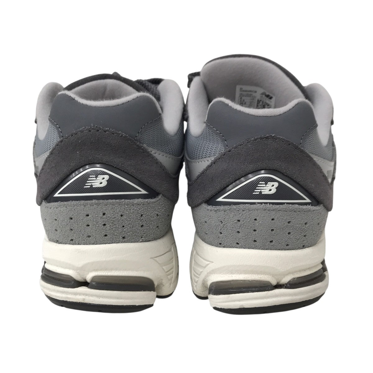 スニーカーU2002RCB