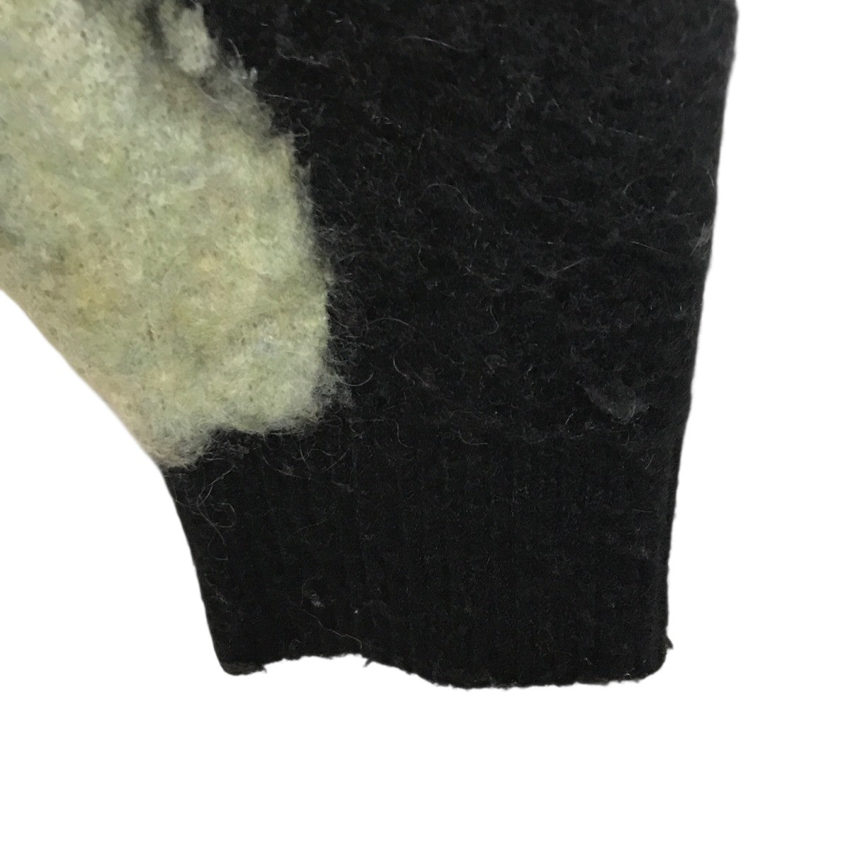 セーターKM22AG09