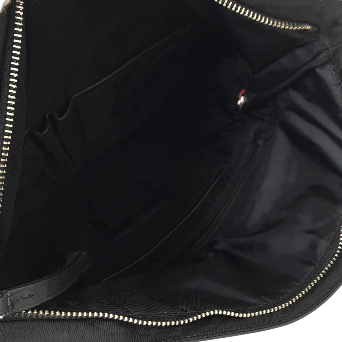 TUMI(トゥミ) ショルダーバッグ ブラック｜【公式】カインドオル