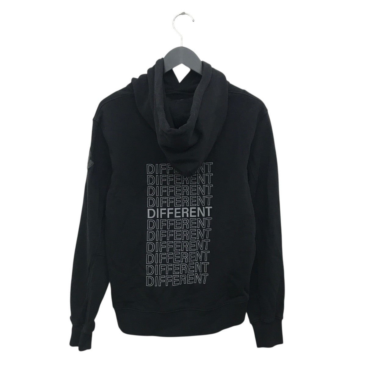 MONCLER(モンクレール) パーカーG10938G76910 G10938G76910 ブラック