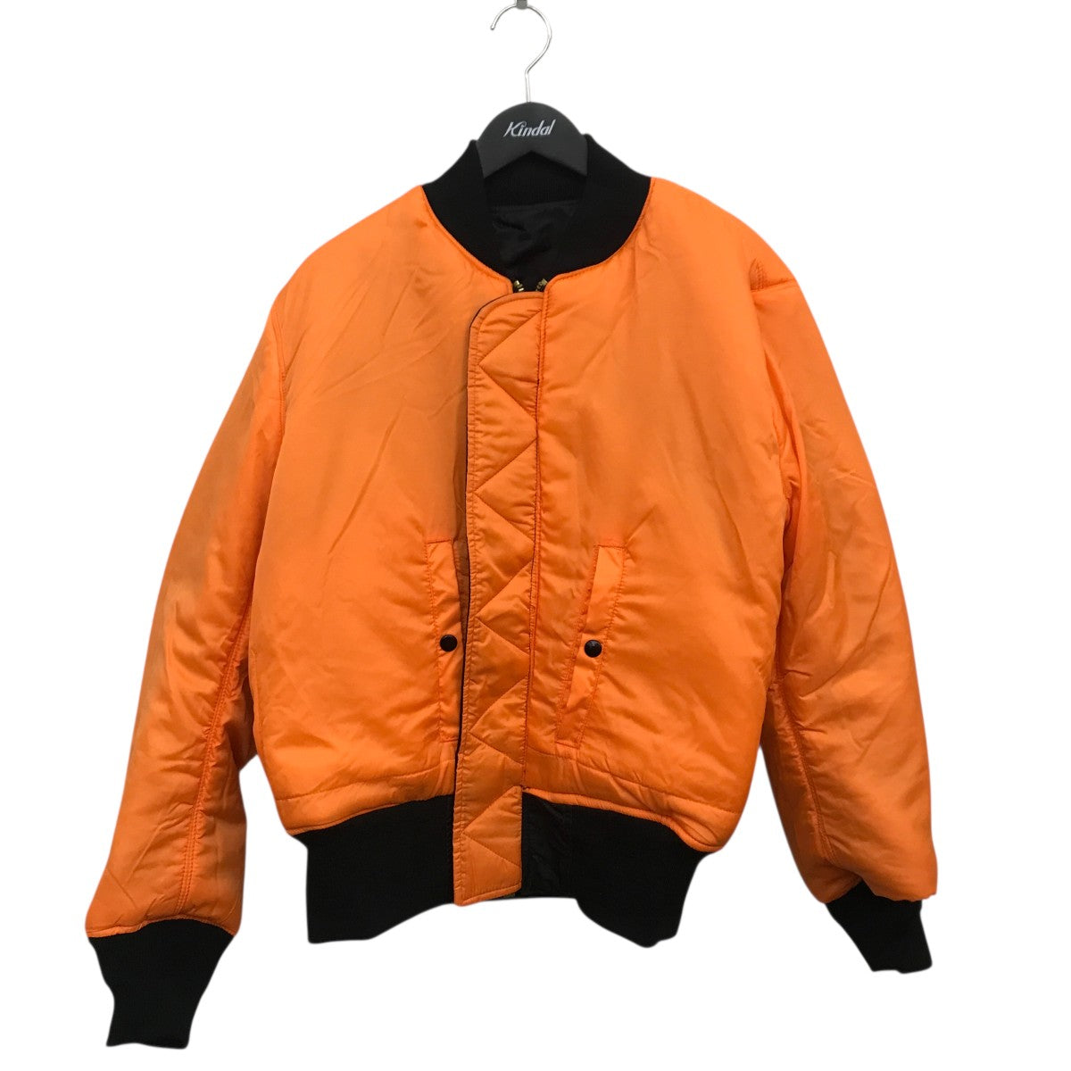 MA-1ジャケット