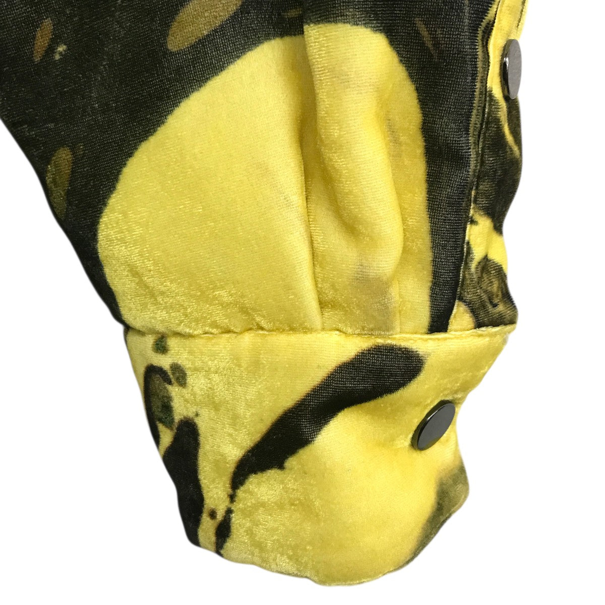 DROPPED SHOULDER PUFFER WITH SHIRT COLLAR IN PRINTED VELVETジャケットF23T07S-BTPV