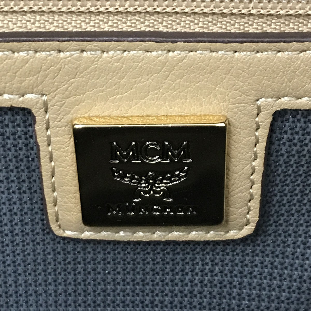 MCM スタッズリュック 古着・中古-8枚目のアイテム画像