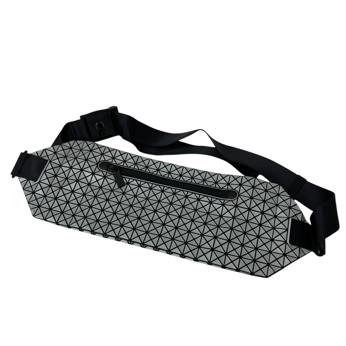 BAO BAO ISSEY MIYAKE BATON REFLECTORウエストバッグBB52AG642 古着・中古-1枚目のアイテム画像