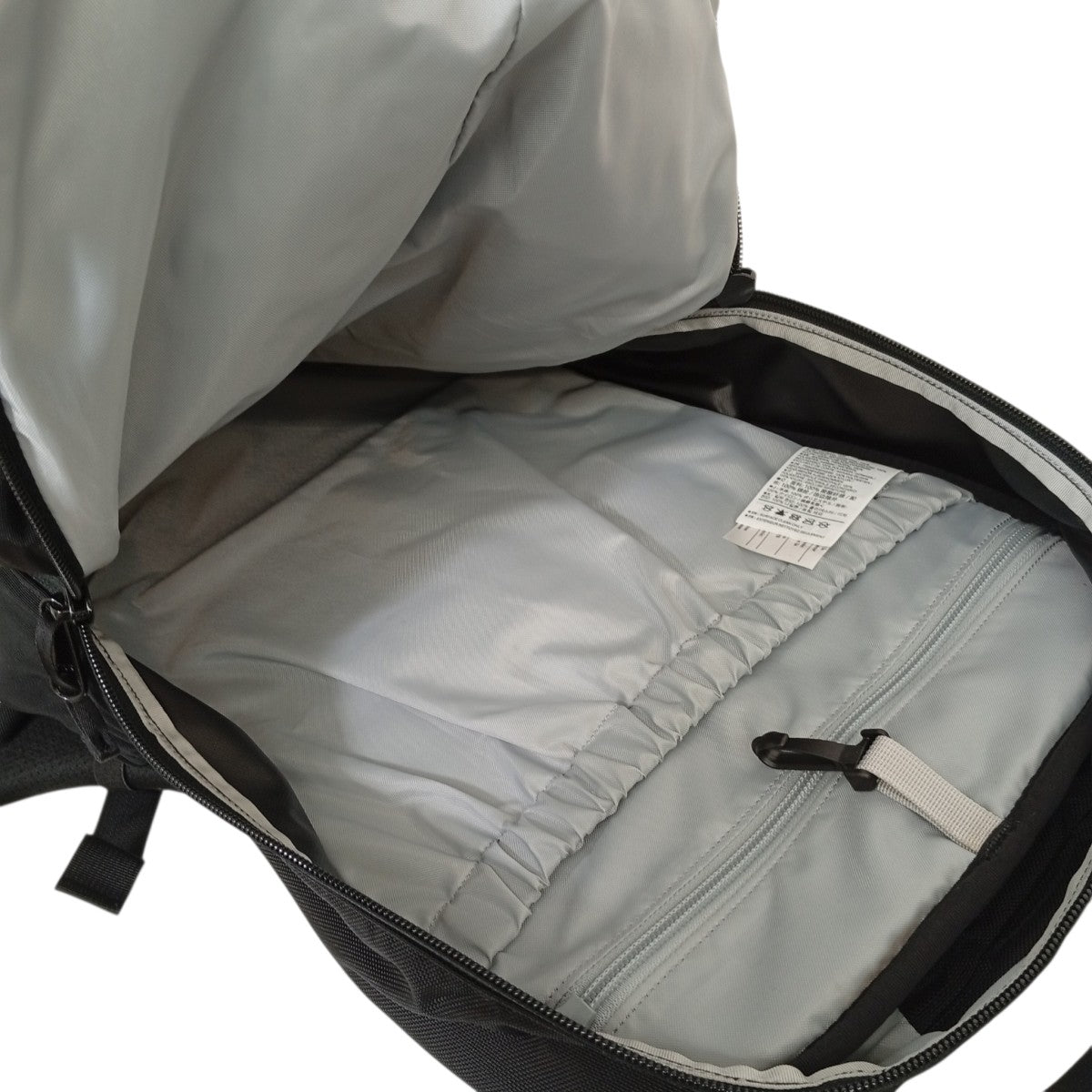 ARC’TERYX Mantis 26Lリュック1780-2022 古着・中古-7枚目のアイテム画像