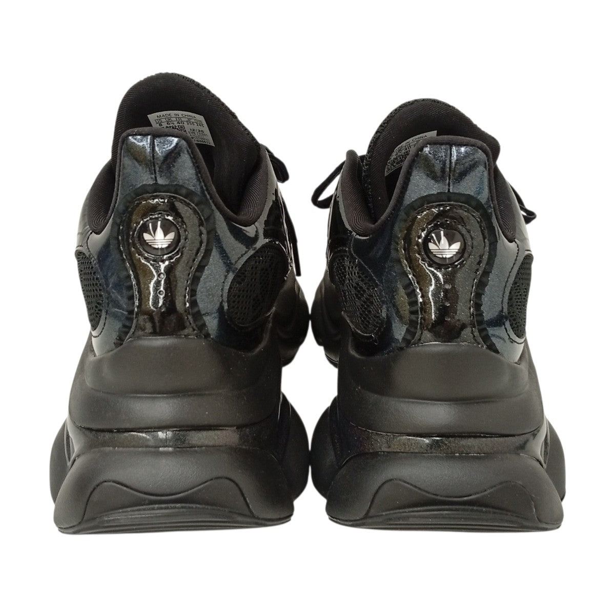 adidas(アディダス) オズヴィーナス OZVENUZスニーカーHQ2677 HQ2677