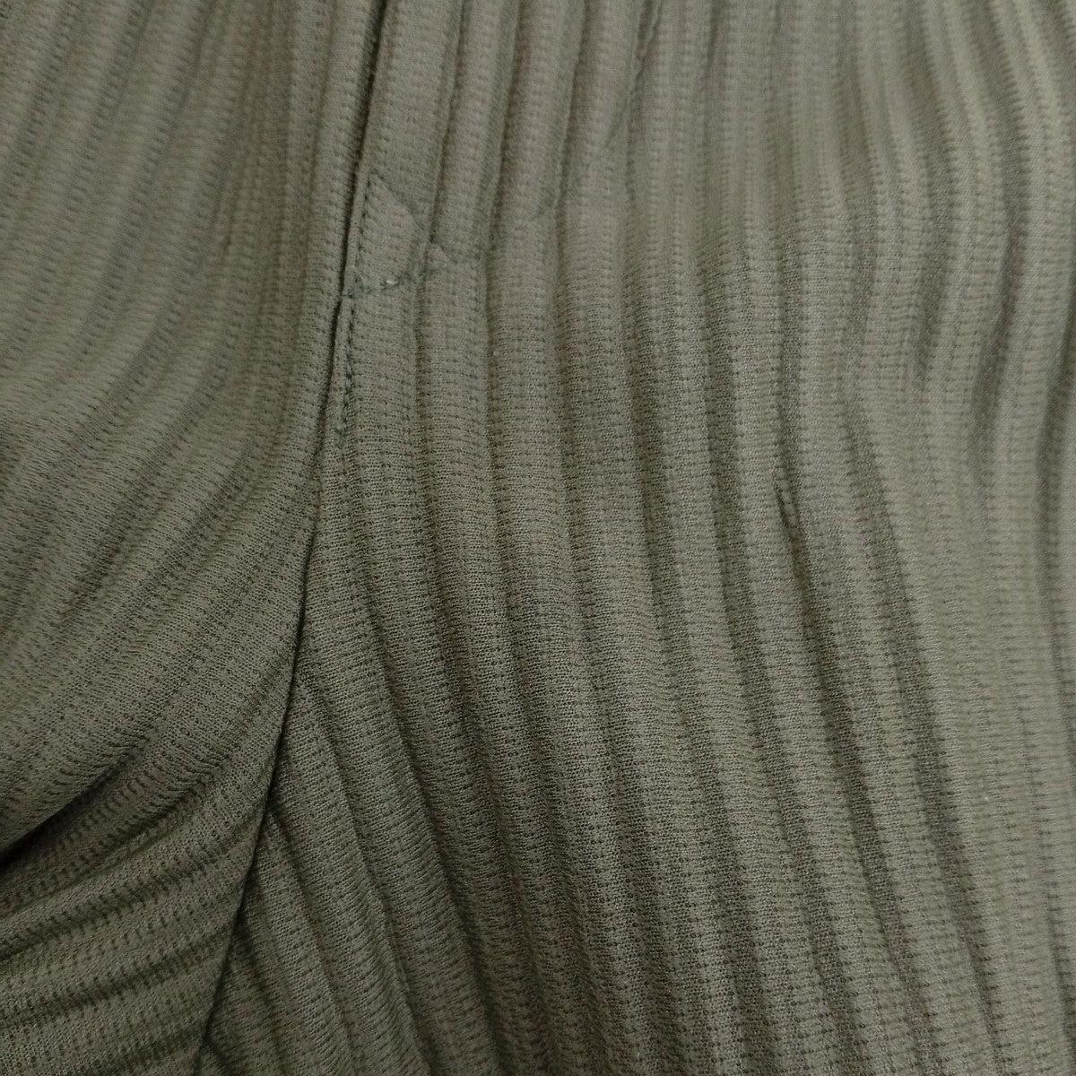 HOMME PLISSE ISSEY MIYAKE プリーツカーゴパンツHP23JF144 古着・中古-8枚目のアイテム画像