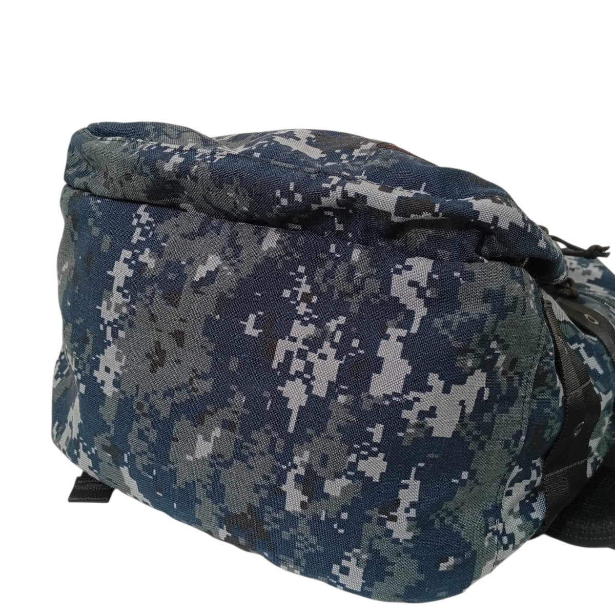 BRIEFING USA製 デジカモリュック 古着・中古-3枚目のアイテム画像