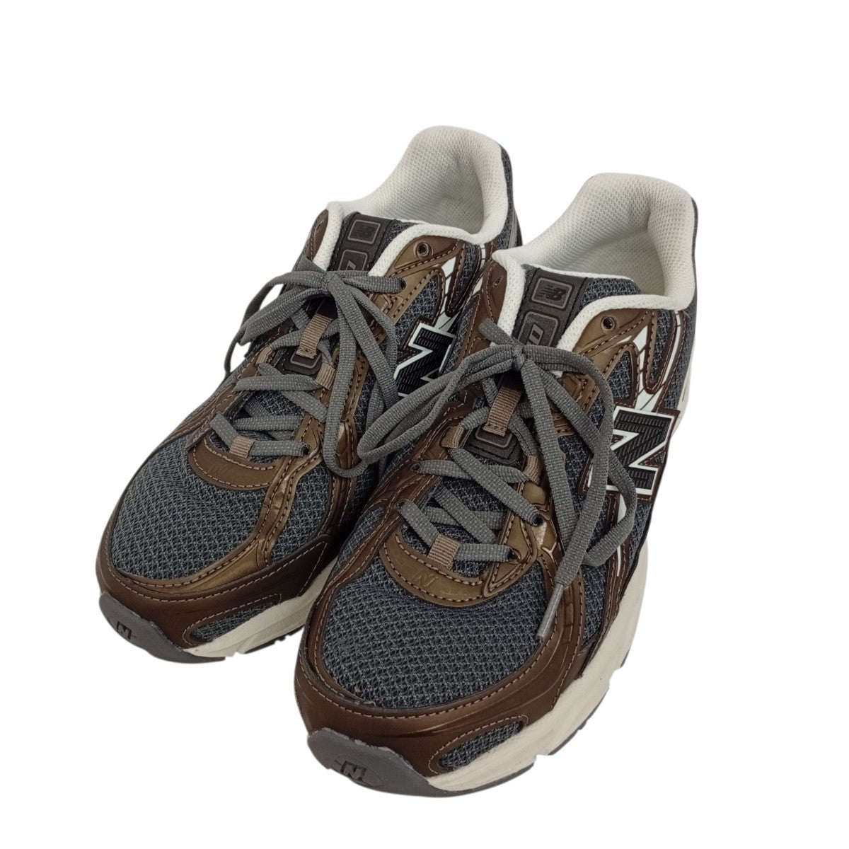 NEW BALANCE スニーカーU740BY2 古着・中古-1枚目のアイテム画像