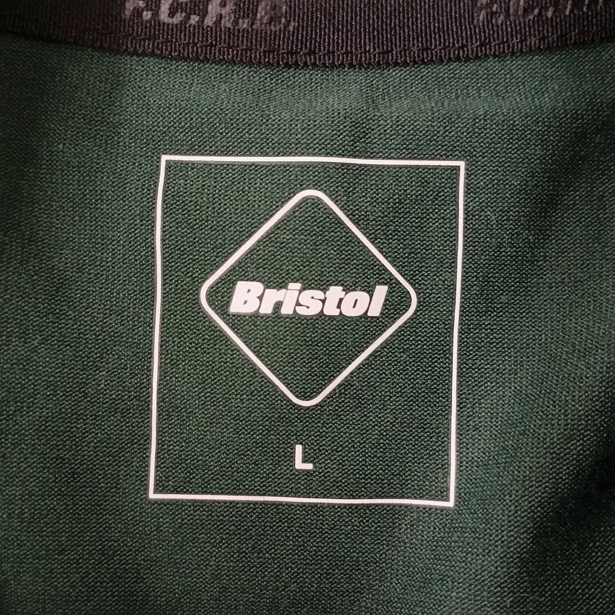 25SSBLURRED LOGO L S TEAM POCKET TEEロングスリーブカットソーFCRB-250082
