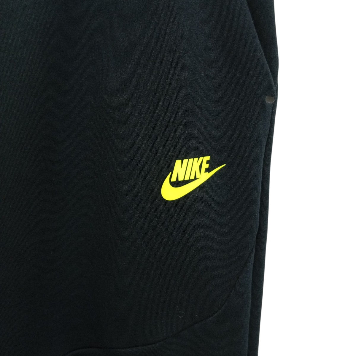 NIKE テック フリース ジョガースウェットパンツDD5661-010 古着・中古-6枚目のアイテム画像