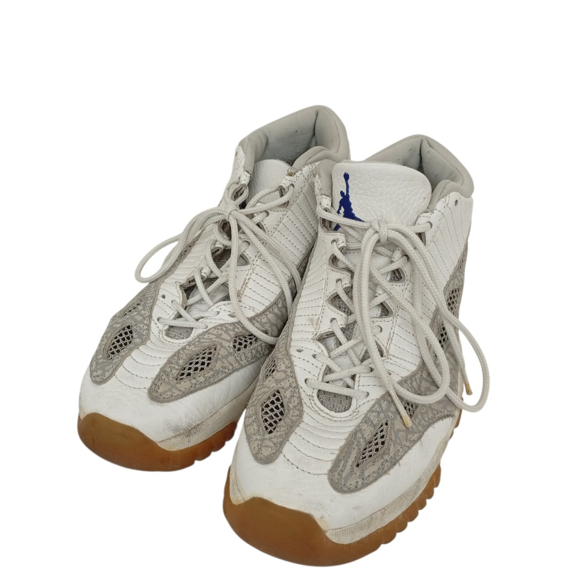 NIKE AIR JORDAN 11 LOWスニーカー130270-101 古着・中古-1枚目のアイテム画像
