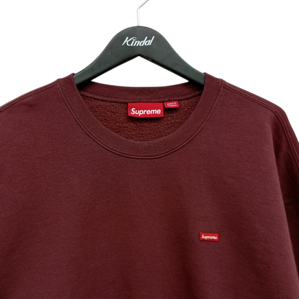 small box crewneckトレーナー