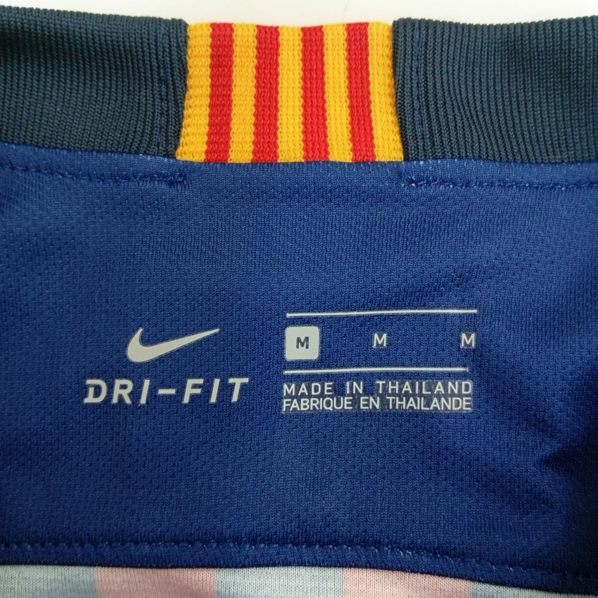 NIKE FCバルセロナ 18 19 ユニフォーム ホーム 半袖 レプリカ メッシTシャツ894430-456 古着・中古-4枚目のアイテム画像