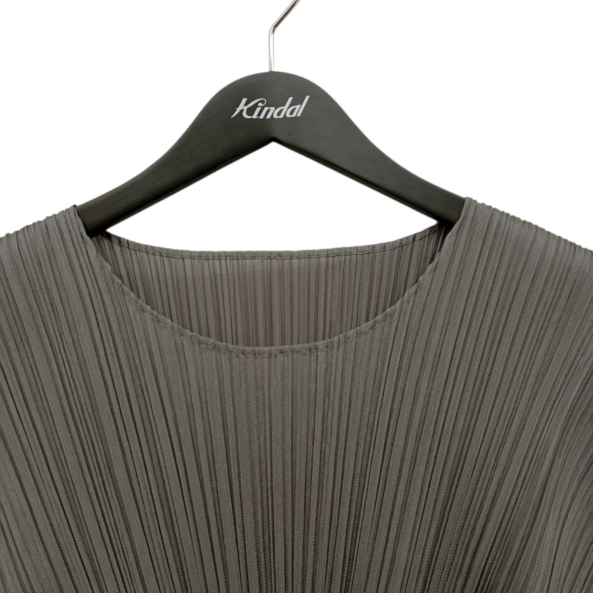 PLEATS PLEASE(プリーツプリーズ) TシャツPP55-JK103 PP55-JK103 PLEATS PLEASE(プリーツプリーズ) TシャツPP55-JK103 PP55-JK103