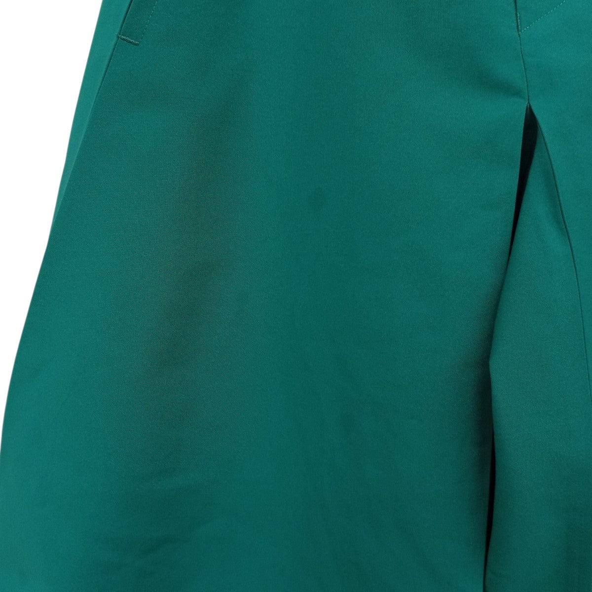 132 5． ISSEY MIYAKE(イチサンニーゴーイッセイミヤケ) 26SSVERTEX