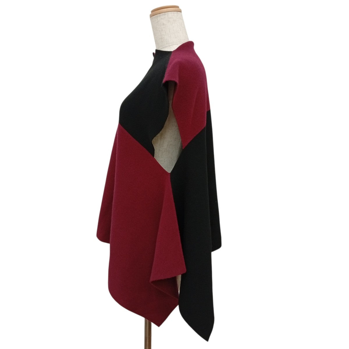 POSITIONED KNITアシンメトリーニットIL53KN731