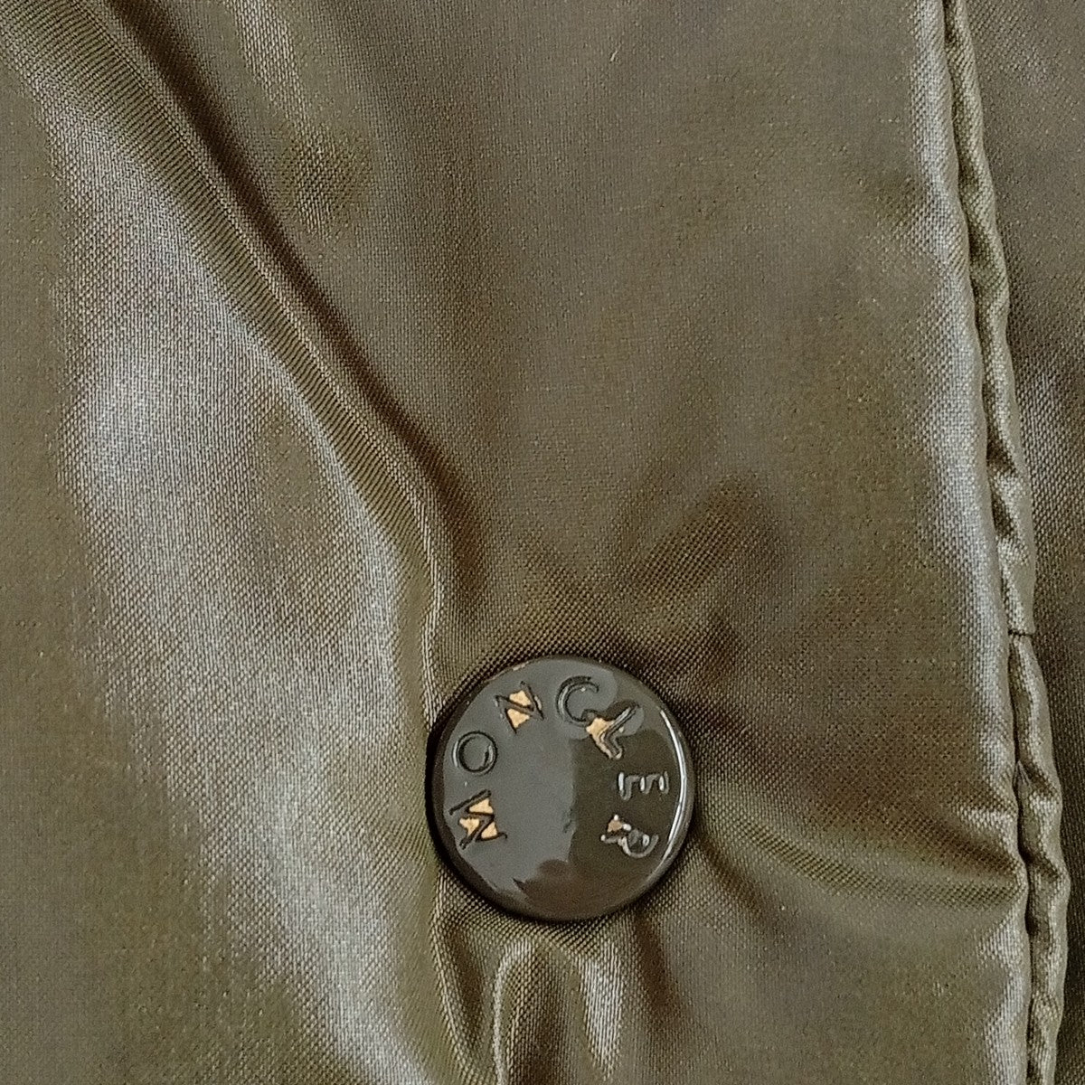MONCLER GHANAダウンベスト48342 古着・中古-7枚目のアイテム画像
