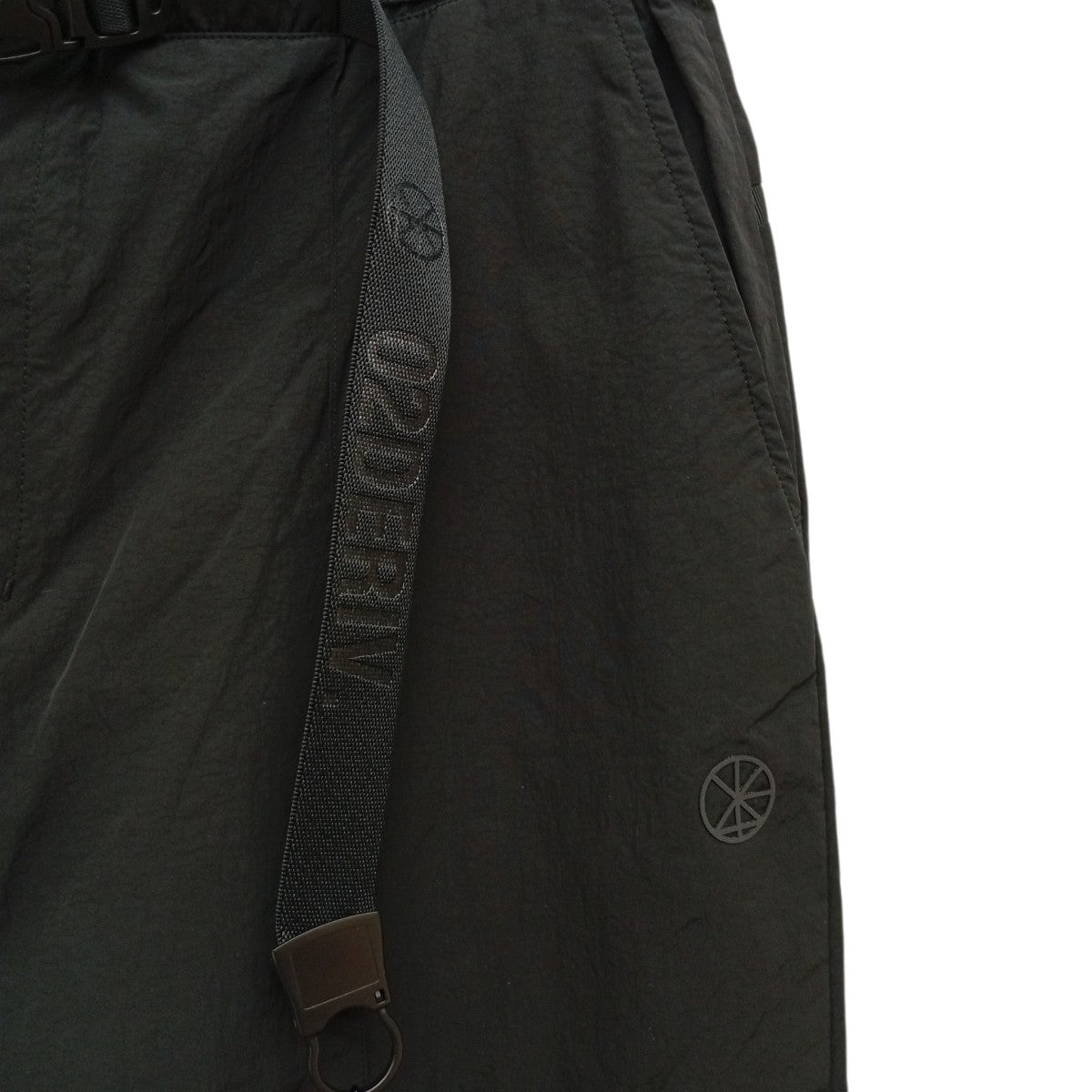 SHRINK NYLON TROUSERSナイロンパンツ326130B-3