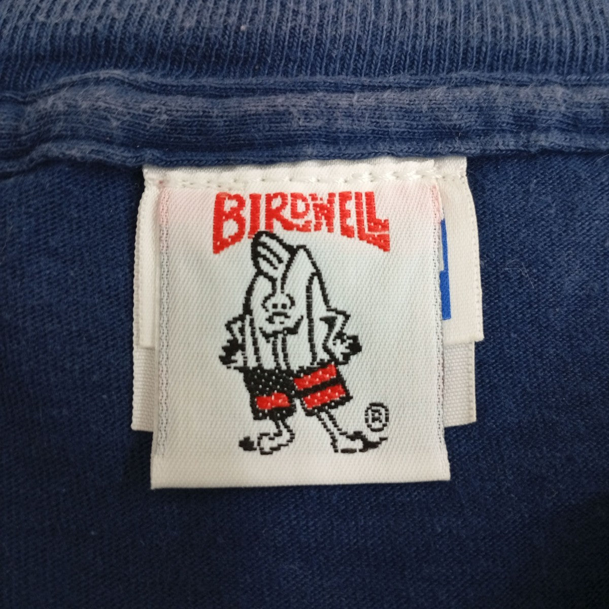 ハート型ロゴTシャツ