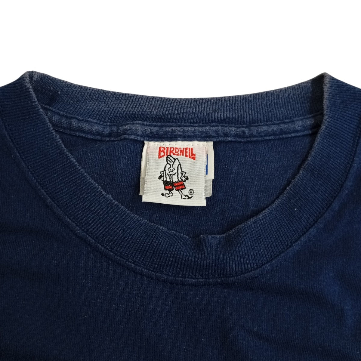 ハート型ロゴTシャツ