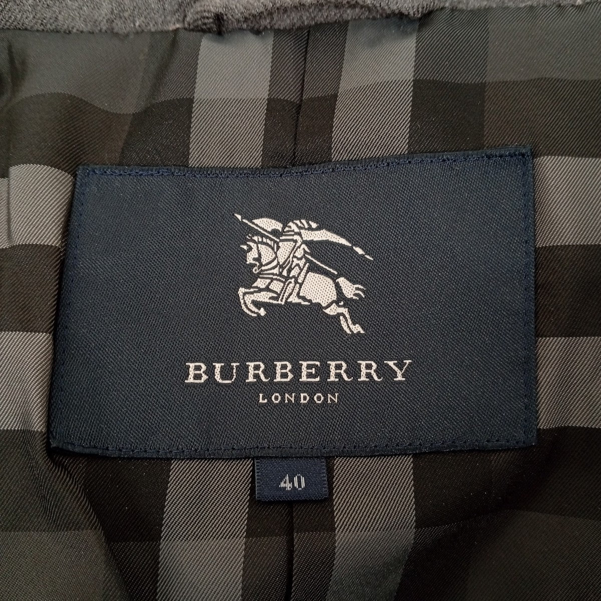 BURBERRY LONDON ダウンコートB1C33-854-08 古着・中古-3枚目のアイテム画像