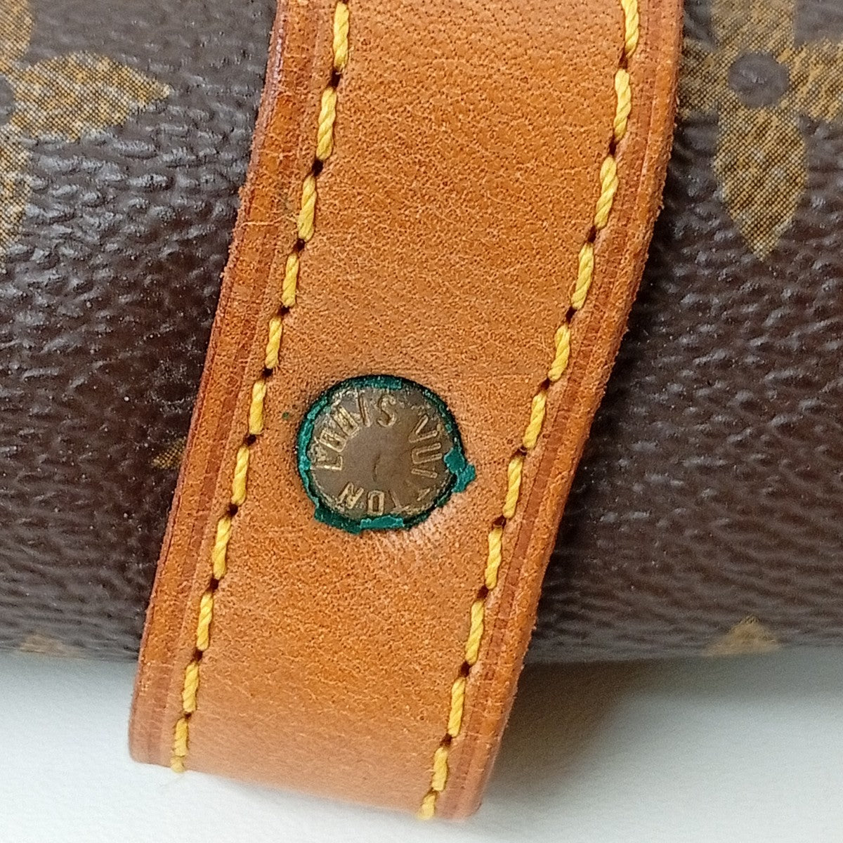 LOUIS VUITTON(ルイヴィトン) ソミュール30ショルダーバッグM42256