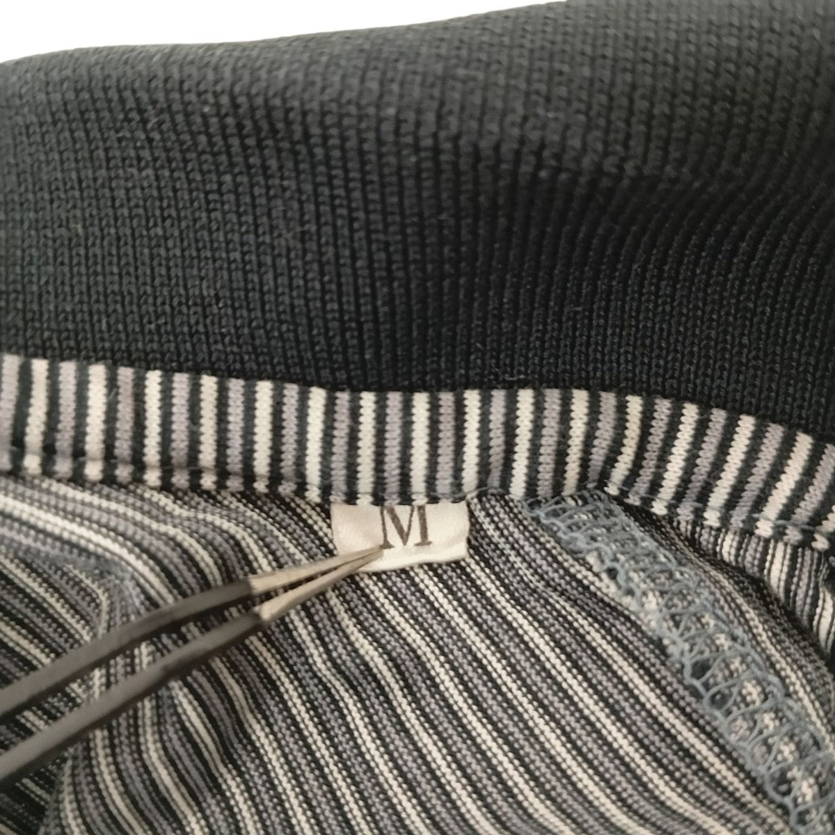 Yves Saint Laurent tricots ヴィンテージ ロゴボーダーポロシャツ 古着・中古-4枚目のアイテム画像