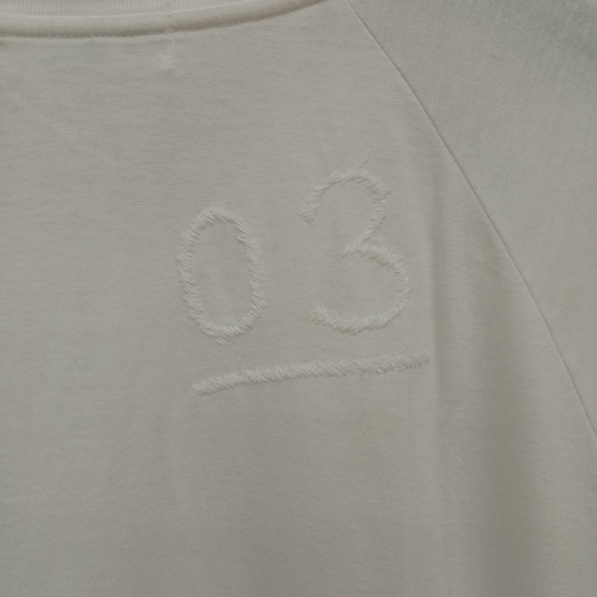 刺繍VネックTシャツHQ-T84-061