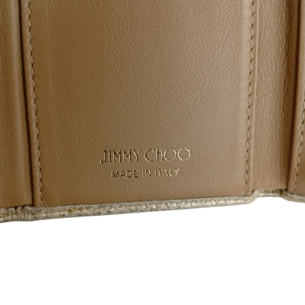 JIMMY CHOO(ジミーチュウ) スタッズ3つ折り財布 ゴールド｜【公式