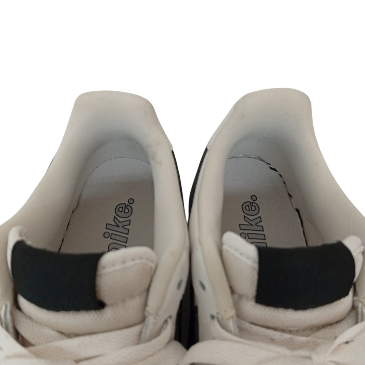 NIKE スニーカーHJ7180-030 古着・中古-3枚目のアイテム画像