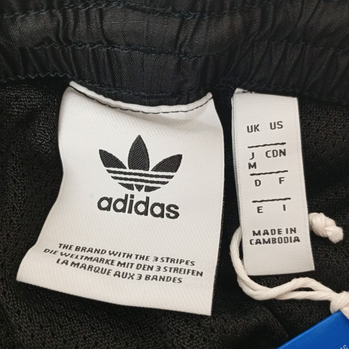 adidas originals ナイロンパンツFM9886 古着・中古-3枚目のアイテム画像