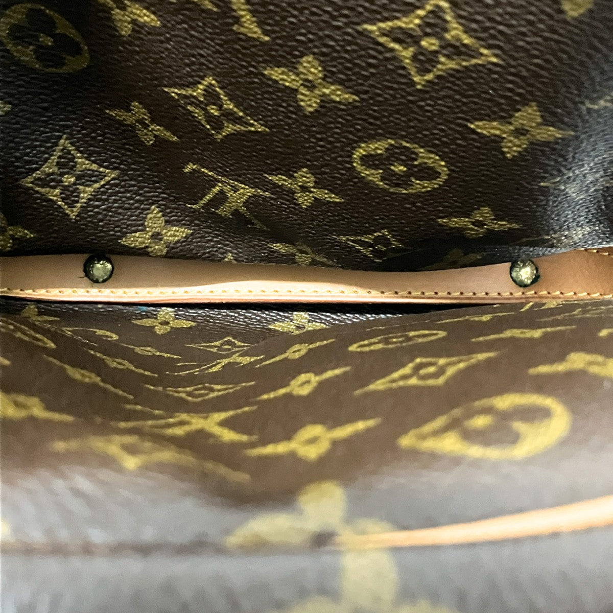 LOUIS VUITTON ソミュール30モノグラムショルダーバッグM42256 古着・中古-6枚目のアイテム画像
