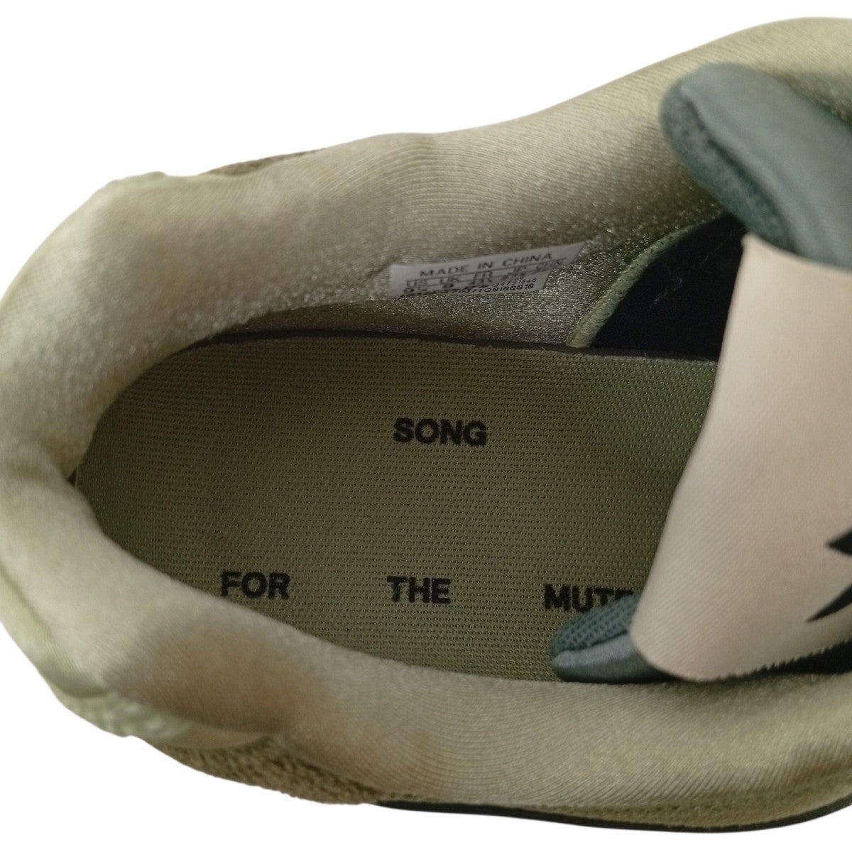 Adistar Cushion Shadow Green Bold OnixスニーカーJH9008