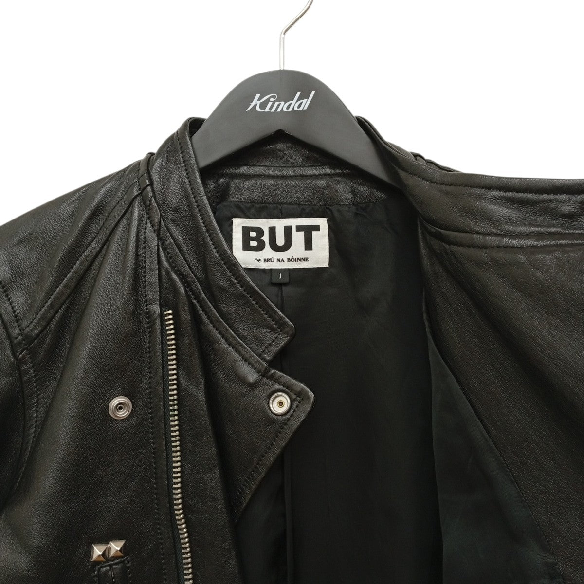 BLENDA スタッズレザーライダースジャケットBUT 0001