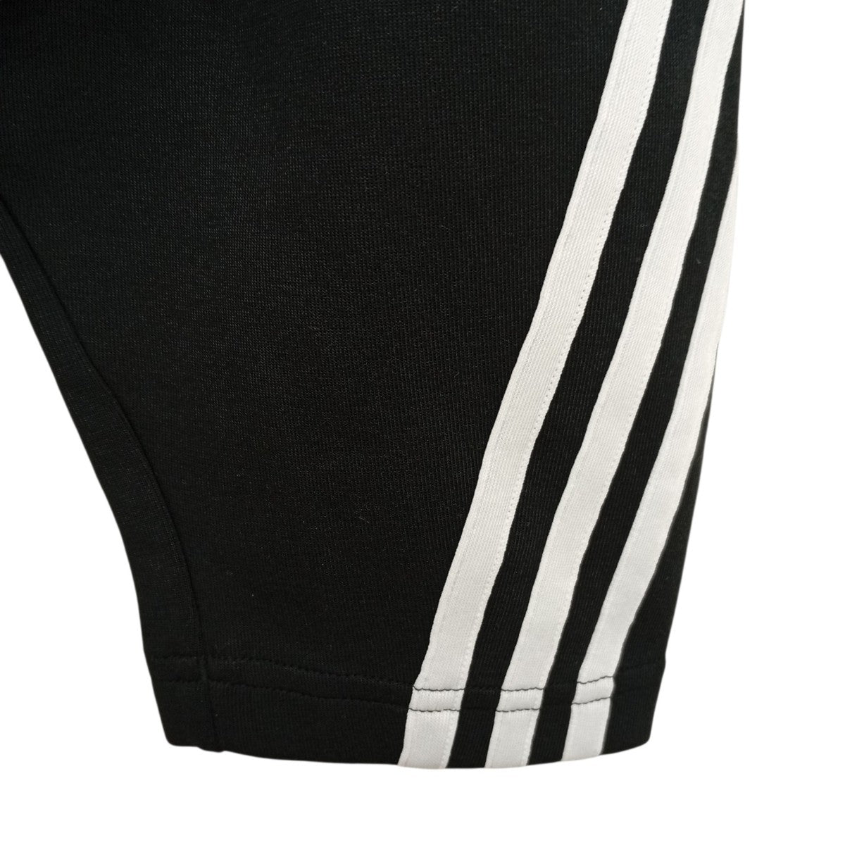 adidas トレーナーIB8494 古着・中古-6枚目のアイテム画像