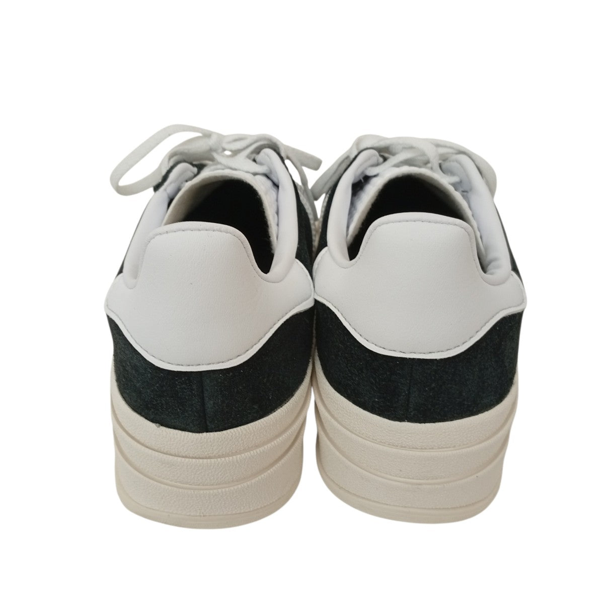 Gazelle BoldスニーカーHQ6912
