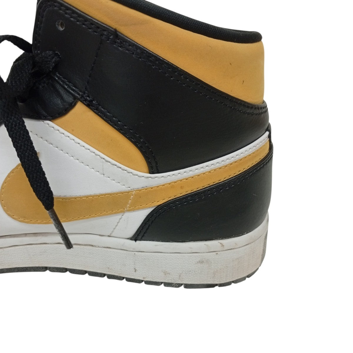 AIR JORDAN 1 MID CHICAGOハイカットスニーカー554724-17