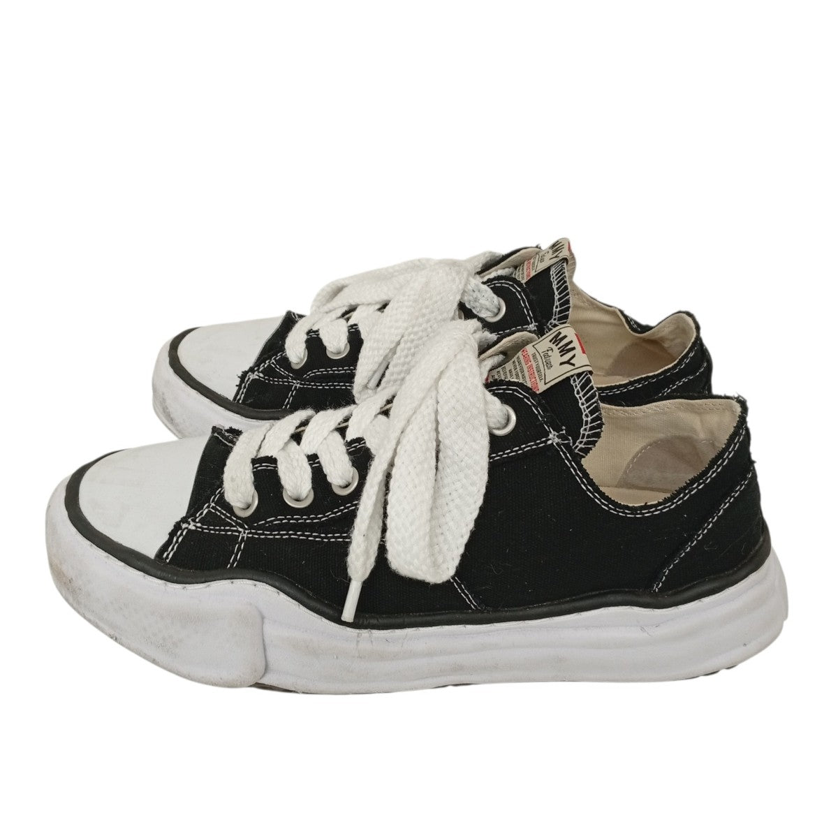 スニーカーA01FW702