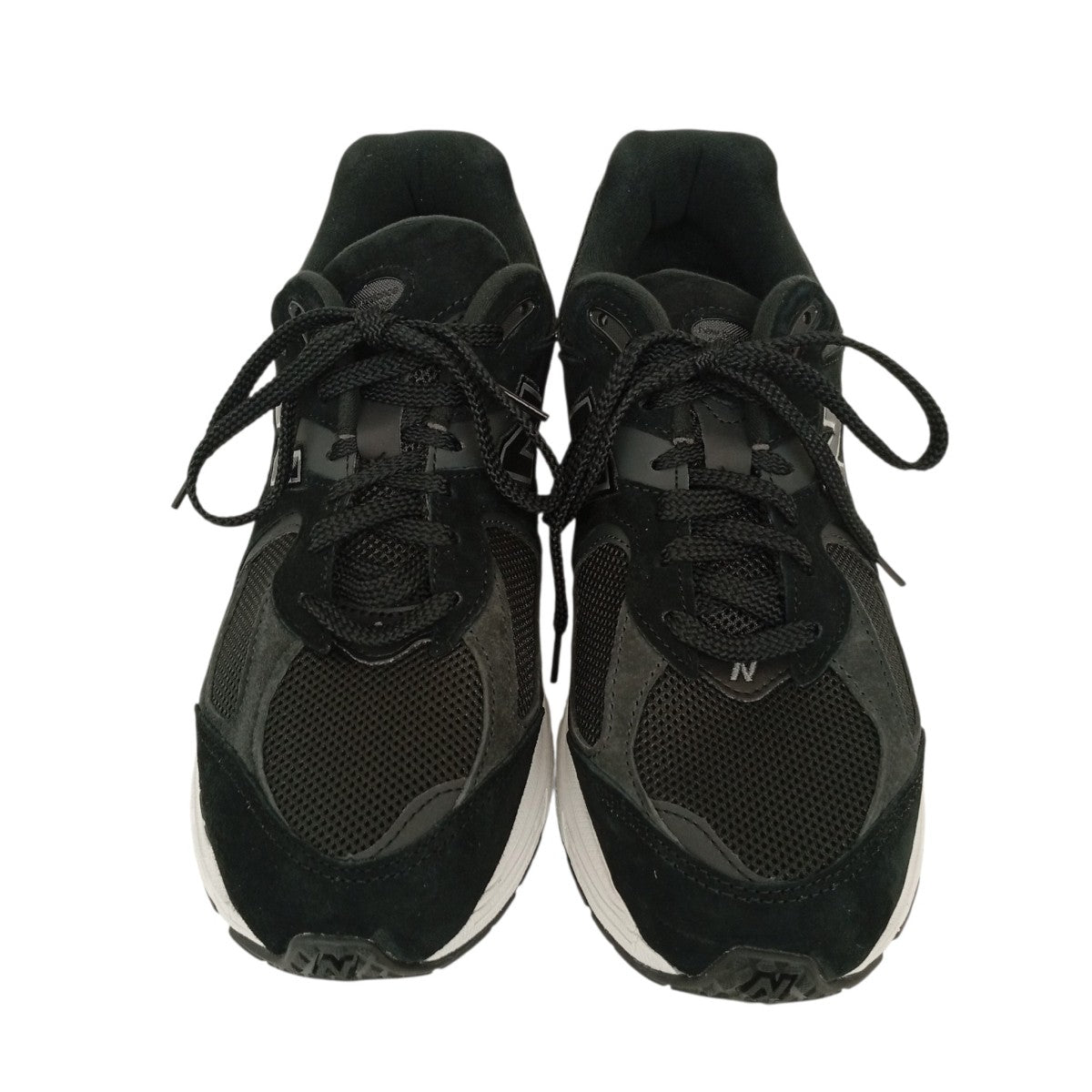 スニーカーM2002RBK
